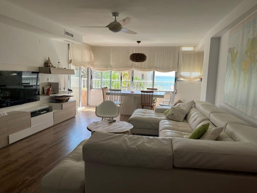 3 soveværelse Lejlighed til leje i Alicante by med swimmingpool garage - € 1.500 (Ref: 7295697)