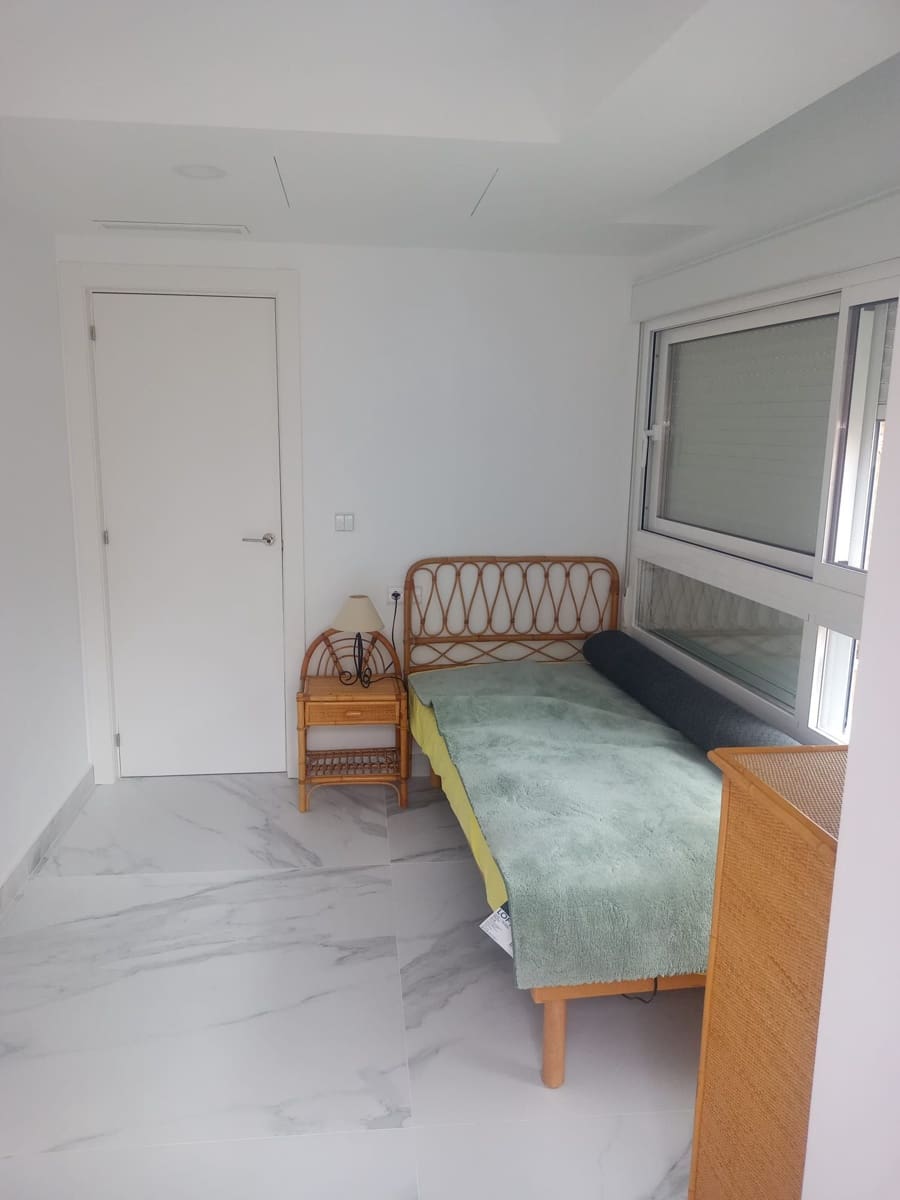 3 bedroom Flat for rent in Alicante / Alacant city - € 1,600 (Ref: 7303014)
