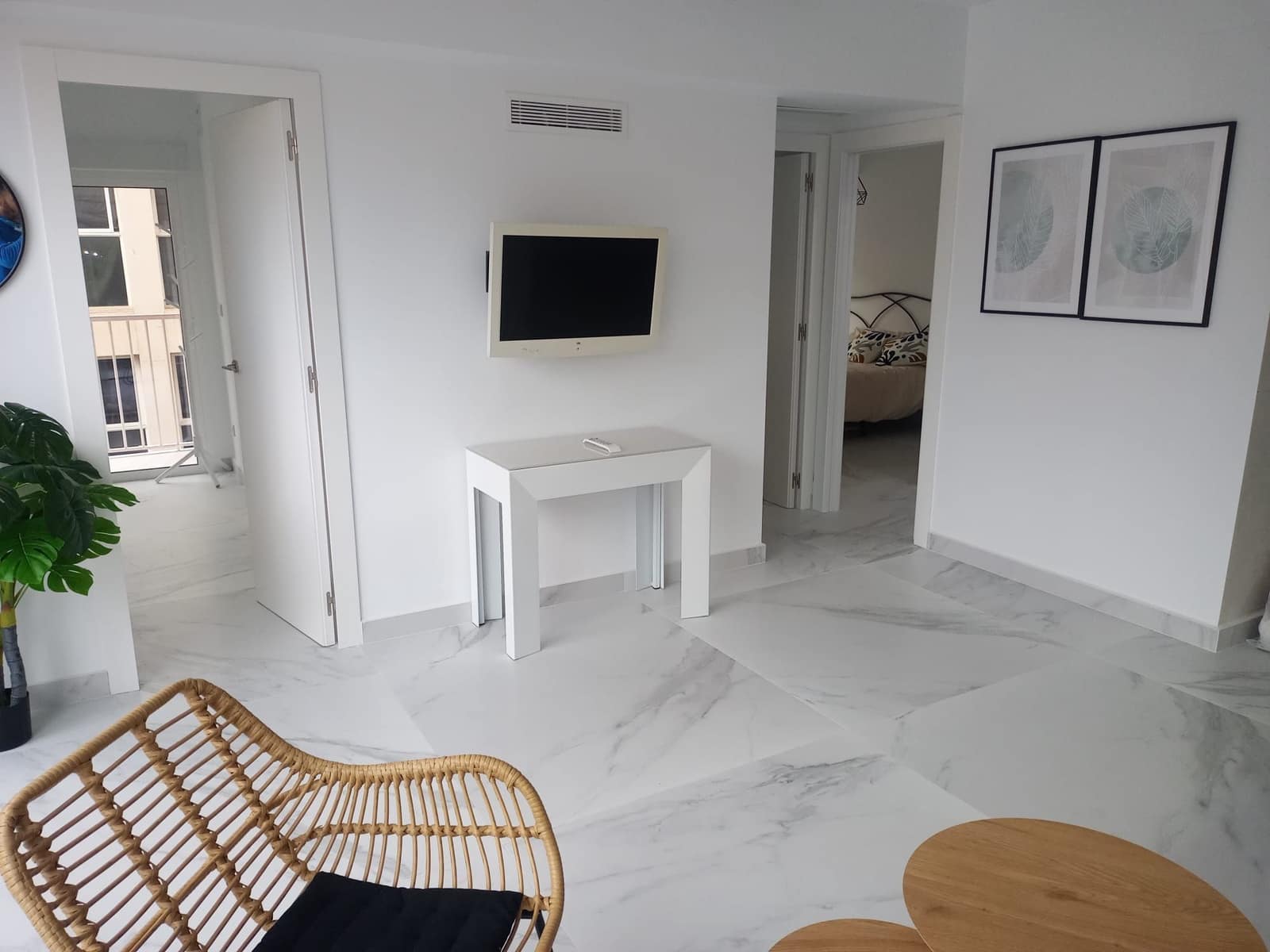 3 bedroom Flat for rent in Alicante / Alacant city - € 1,600 (Ref: 7303014)
