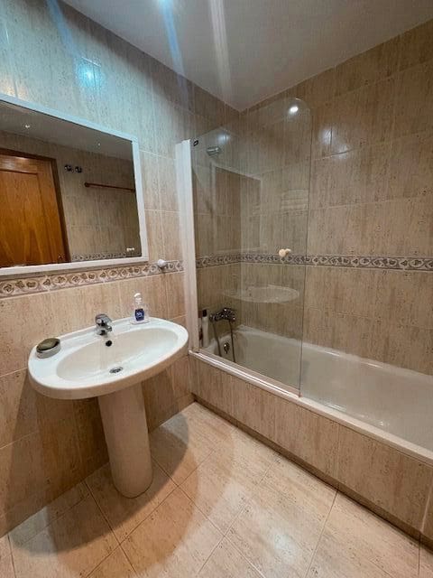 3 soverom Leilighet til leie i El Campello med svømmebasseng garasje - € 1 100 (Ref: 7311900)