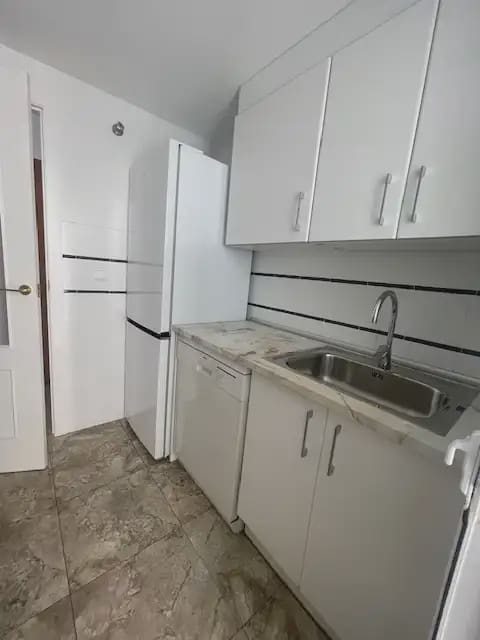 2 quarto Apartamento de Praia para arrendar em El Campello com piscina garagem - 1 000 € (Ref: 7311901)