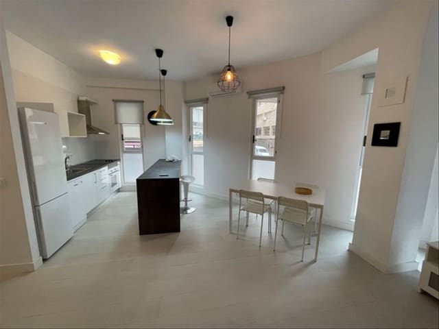 1 makuuhuone Asunto vuokrattavana paikassa Ensanche - Diputacion, Alicante kaupunki - 950 € (Ref: 7413381)