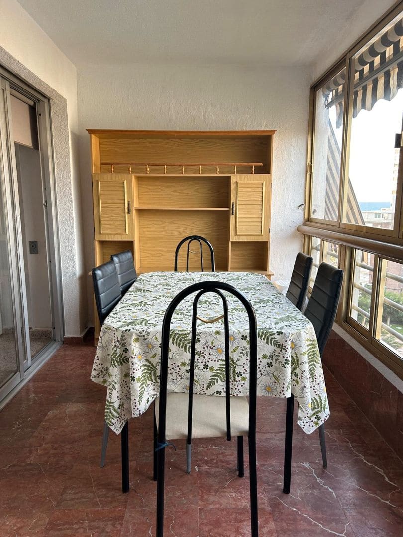 2 camera da letto Appartamento da affittare in Alicante citta con piscina garage - 950 € (Rif: 7413382)