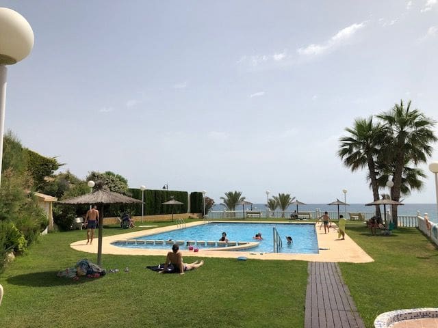 2 bedroom Beach Apartment for rent in El Campello with pool garage - € 1,900 (Ref: 7413385)