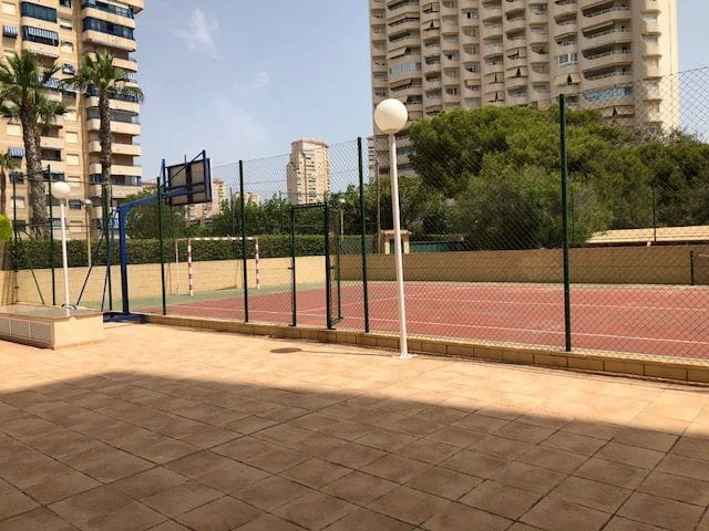 2 bedroom Beach Apartment for rent in El Campello with pool garage - € 1,900 (Ref: 7413385)