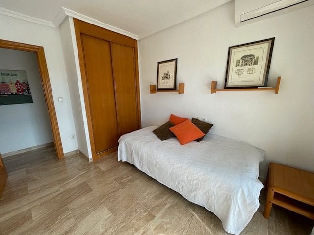 2 Zimmer Strandapartment zu vermieten in El Campello mit Pool Garage - 1.800 € (Ref: 7413385)