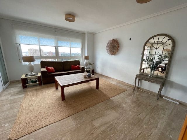 2 sypialnia Apartament przy plaży do wynajęcia w El Campello z basenem garażem - 1 900 € (Ref: 7413385)