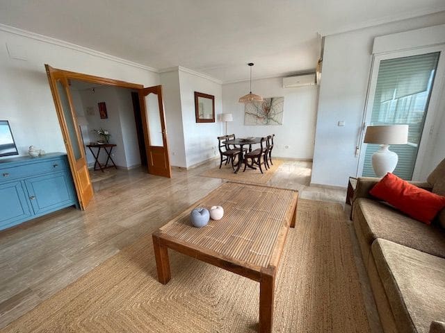 2 Zimmer Strandapartment zu vermieten in El Campello mit Pool Garage - 1.800 € (Ref: 7413385)