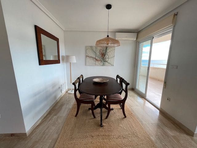 2 sypialnia Apartament przy plaży do wynajęcia w El Campello z basenem garażem - 1 900 € (Ref: 7413385)