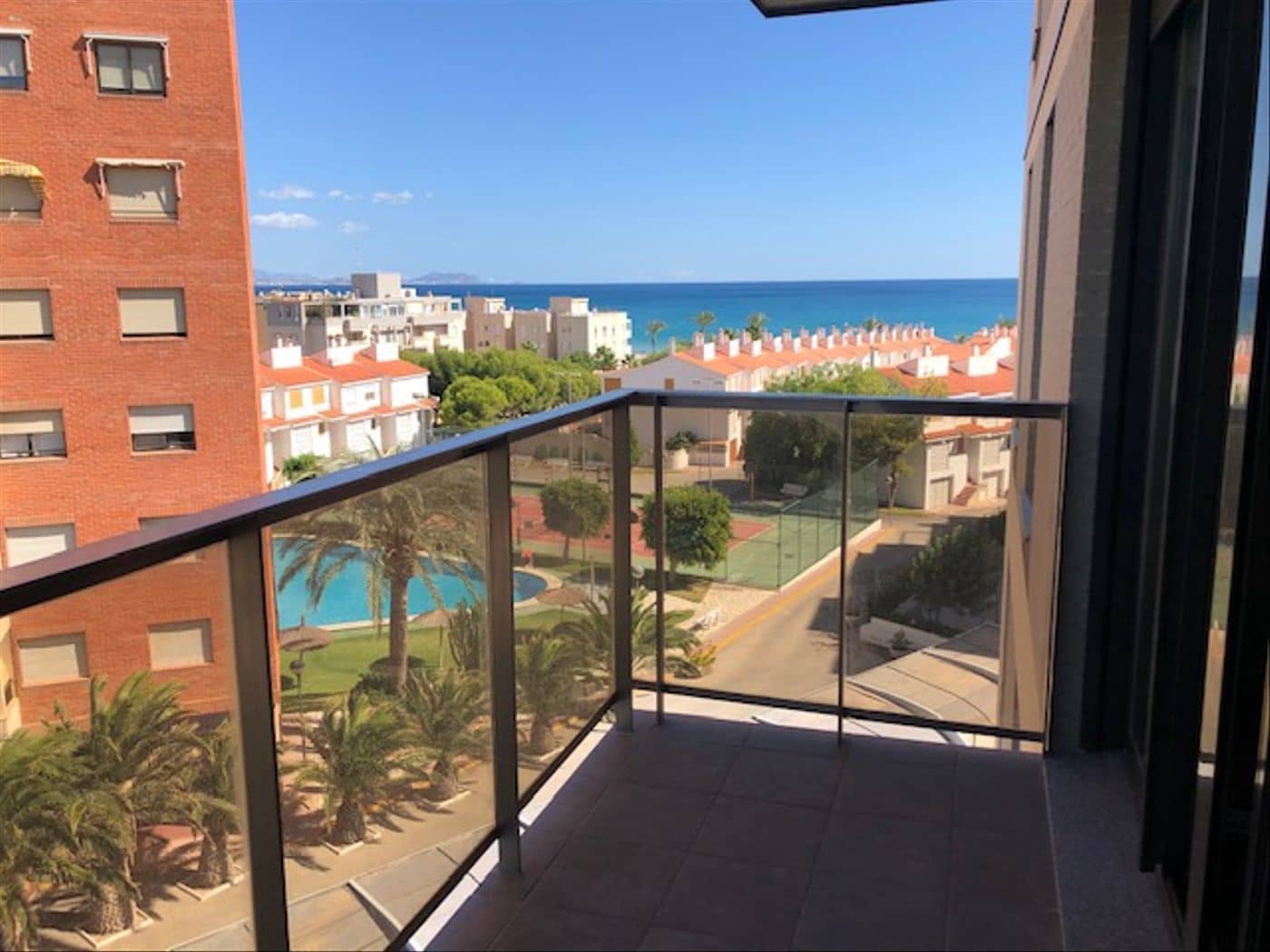 2 Zimmer Strandapartment zu vermieten in El Campello mit Pool Garage - 1.300 € (Ref: 7503326)