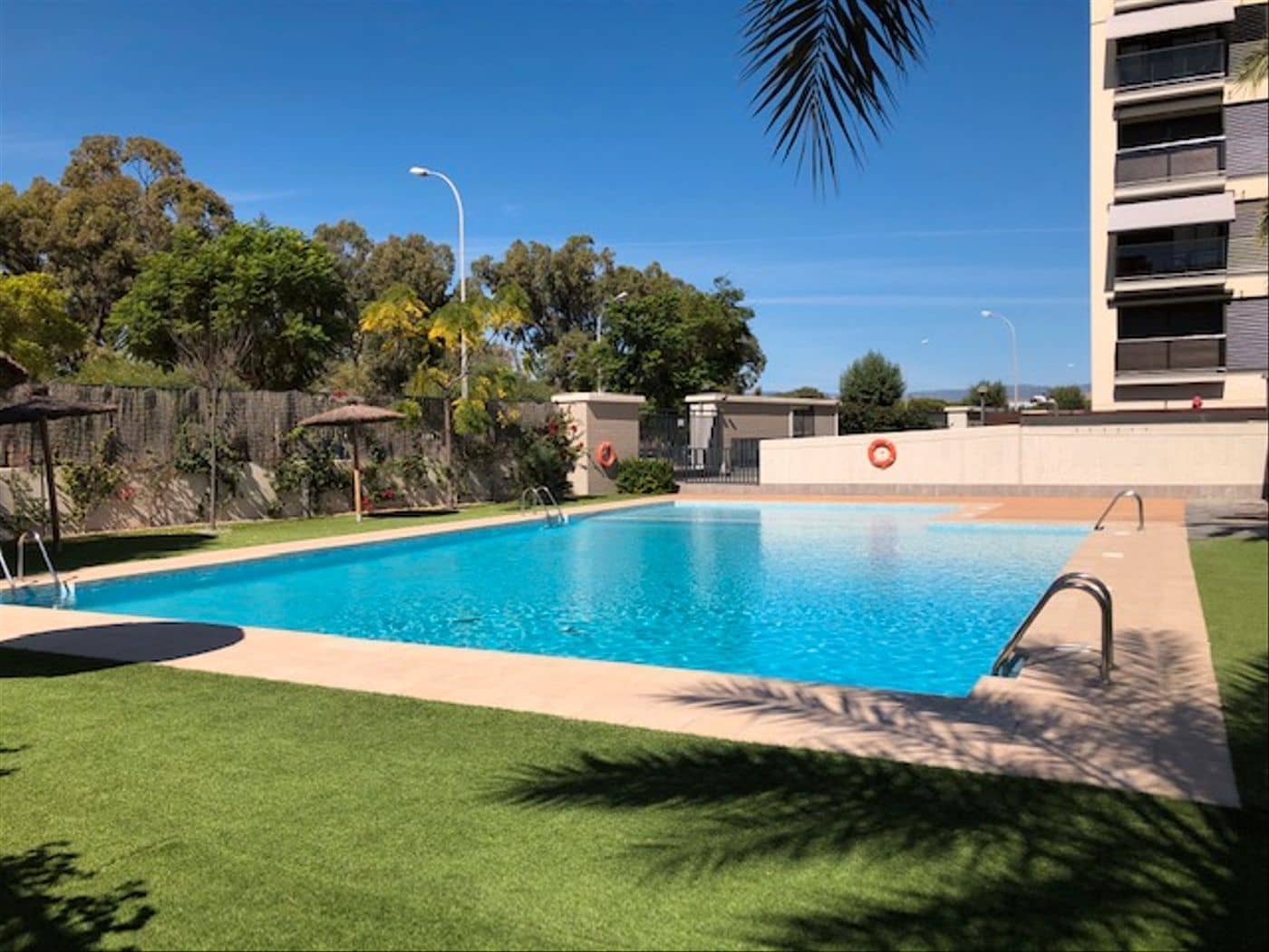 2 Zimmer Strandapartment zu vermieten in El Campello mit Pool Garage - 1.300 € (Ref: 7503326)