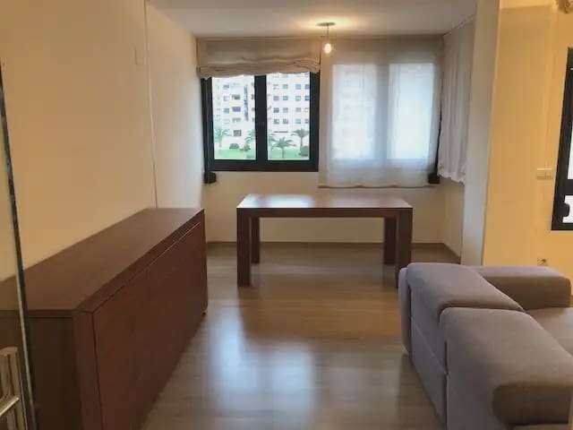 Piso de 2 habitaciones en Alicante / Alacant ciudad en alquiler con piscina garaje - 1.175 € (Ref: 7503332)