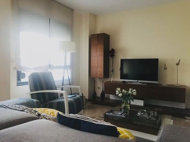 Piso de 2 habitaciones en Playa de San Juan, Alicante / Alacant ciudad en alquiler con piscina garaje - 1.175 € (Ref: 7503332)