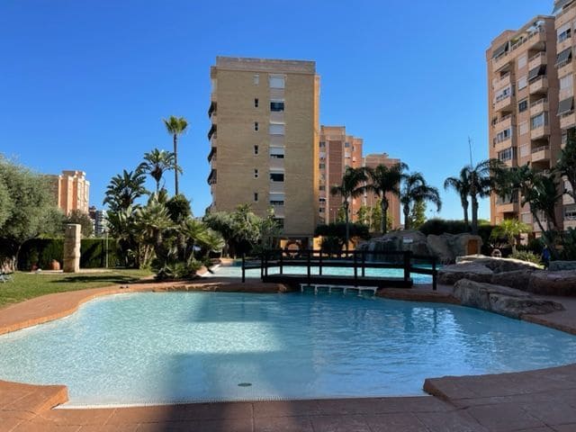 Piso de 3 habitaciones en Alicante / Alacant ciudad en alquiler con piscina garaje - 1.350 € (Ref: 7503333)