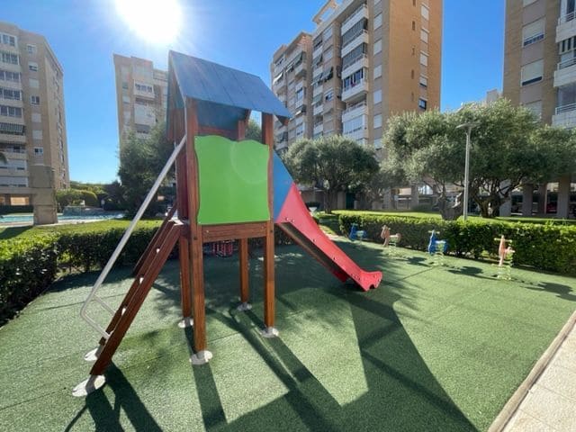 Piso de 3 habitaciones en Alicante / Alacant ciudad en alquiler con piscina garaje - 1.350 € (Ref: 7503333)