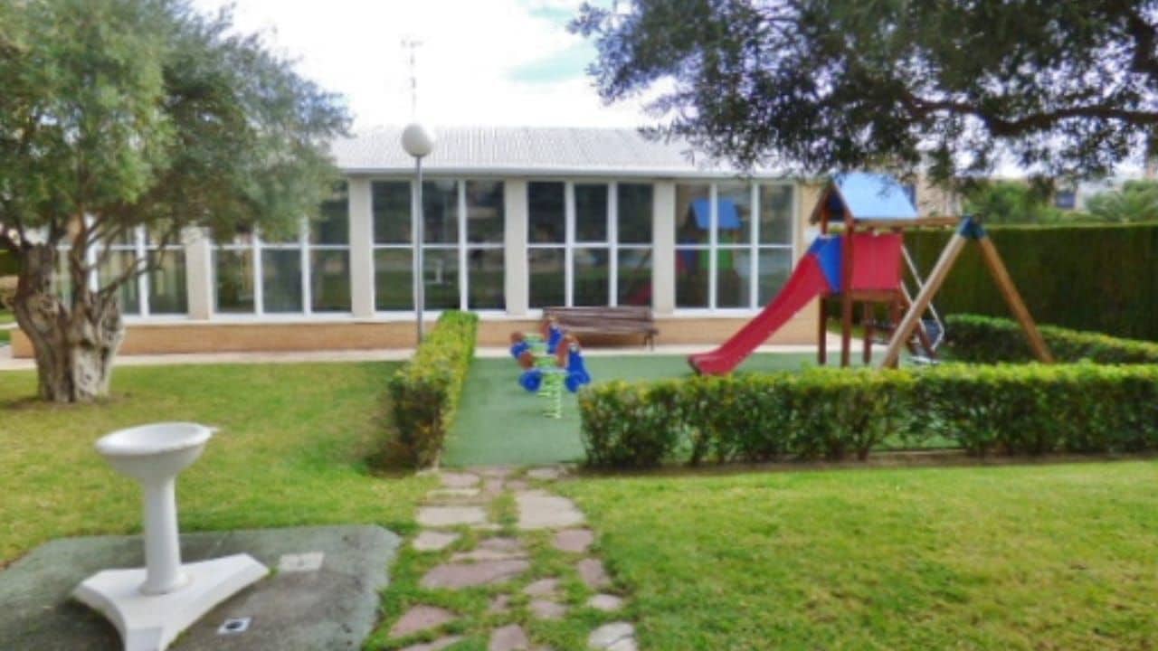 Piso de 3 habitaciones en Alicante / Alacant ciudad en alquiler con piscina garaje - 1.350 € (Ref: 7503333)