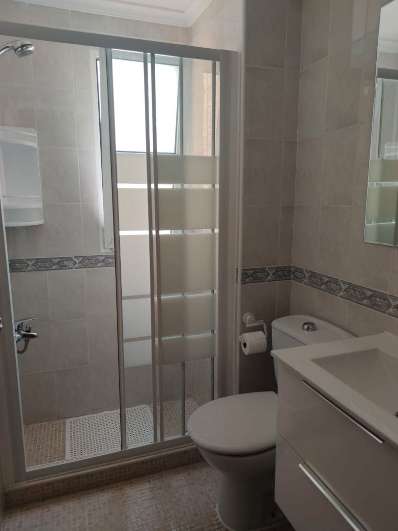 Piso de 3 habitaciones en Alicante / Alacant ciudad en alquiler con piscina garaje - 1.350 € (Ref: 7503333)