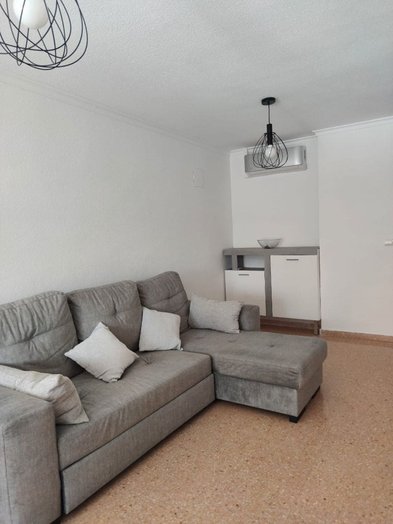 Piso de 3 habitaciones en Alicante / Alacant ciudad en alquiler con piscina garaje - 1.350 € (Ref: 7503333)