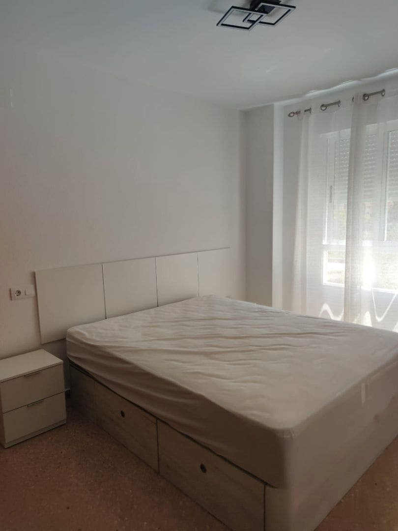 Piso de 3 habitaciones en Alicante / Alacant ciudad en alquiler con piscina garaje - 1.350 € (Ref: 7503333)