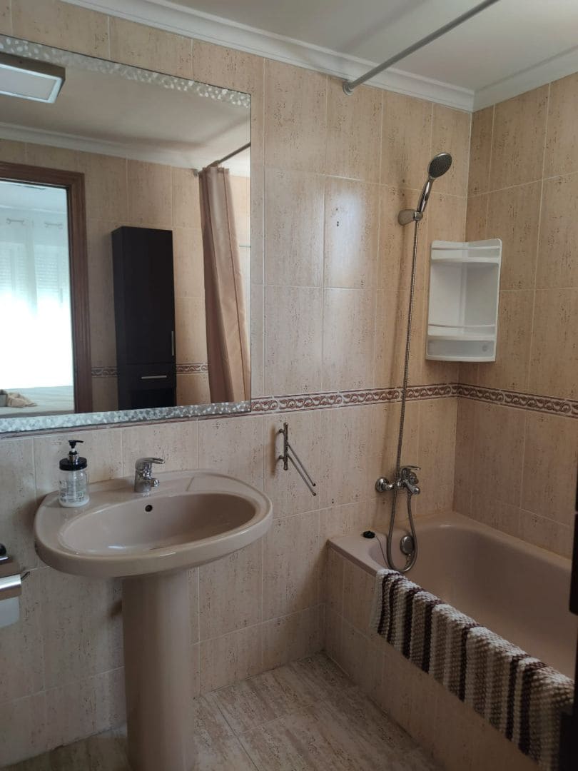 Piso de 3 habitaciones en Alicante / Alacant ciudad en alquiler con piscina garaje - 1.350 € (Ref: 7503333)