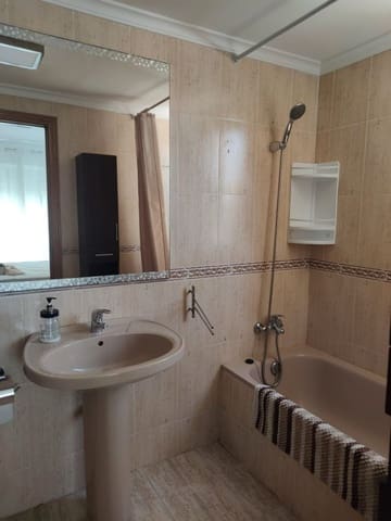 Piso de 3 habitaciones en Playa de San Juan, Alicante / Alacant ciudad en alquiler con piscina garaje - 1.350 € (Ref: 7503333)