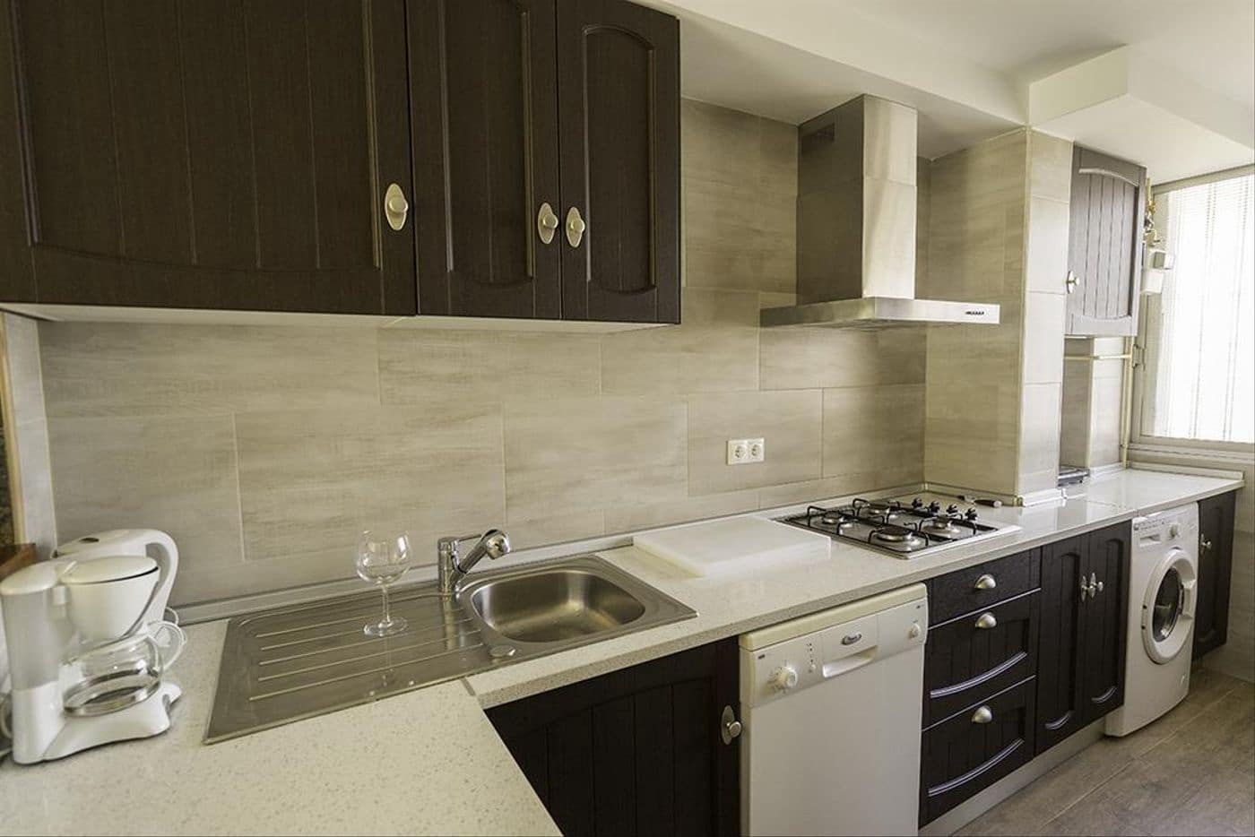 2 soveværelse Lejlighed til leje i Alicante by med swimmingpool garage - € 1.050 (Ref: 7521552)