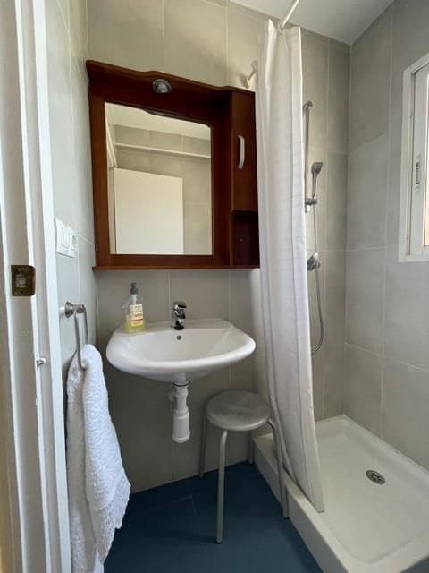 3 sovrum Lägenhet att hyra i Alicante stad med pool garage - 1 100 € (Ref: 7537341)