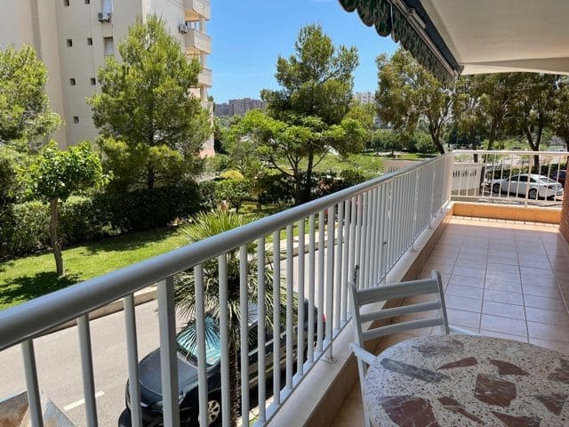 3 sovrum Lägenhet att hyra i Alicante stad med pool garage - 1 100 € (Ref: 7537341)