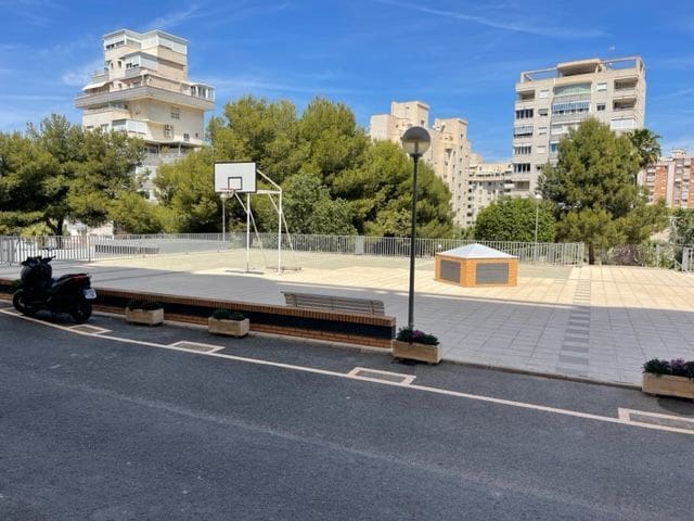 3 chambre Appartement à vendre à Alicante ville avec piscine garage - 520 000 € (Ref: 7563123)