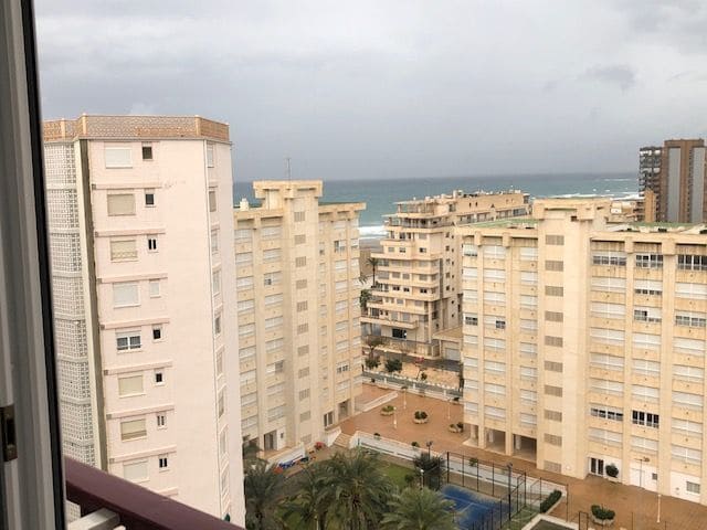 Piso de 1 habitación en Playa de San Juan, Alicante / Alacant ciudad en alquiler con piscina - 850 € (Ref: 7596613)