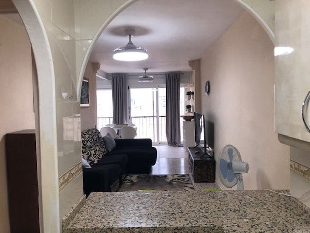 1 bedroom Flat for rent in Alicante / Alacant city with pool - € 850 (Ref: 7596613)