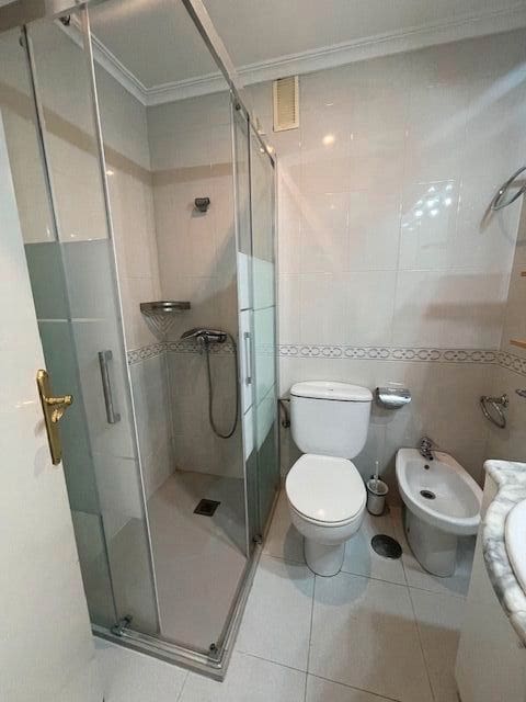 1 bedroom Flat for rent in Alicante / Alacant city with pool - € 850 (Ref: 7596613)