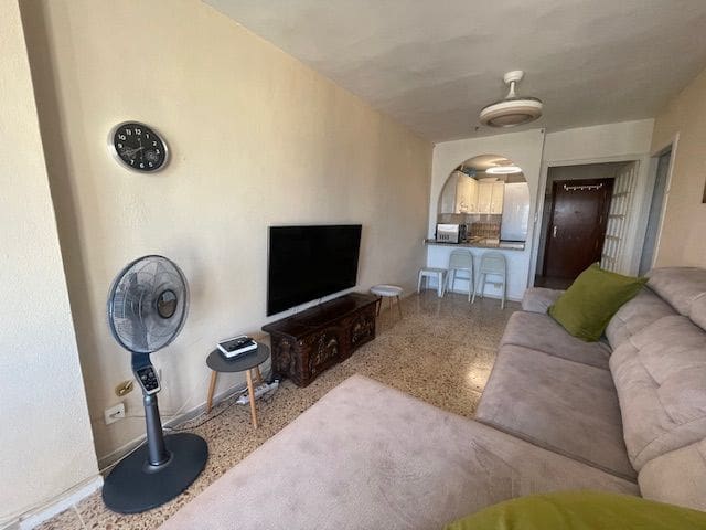 Piso de 1 habitación en Playa de San Juan, Alicante / Alacant ciudad en alquiler con piscina - 850 € (Ref: 7596613)