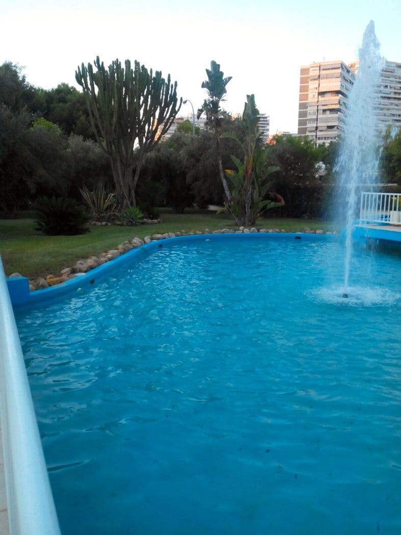 3 slaapkamer Appartement te huur in Alicante stad met zwembad garage - € 1.800 (Ref: 7682746)