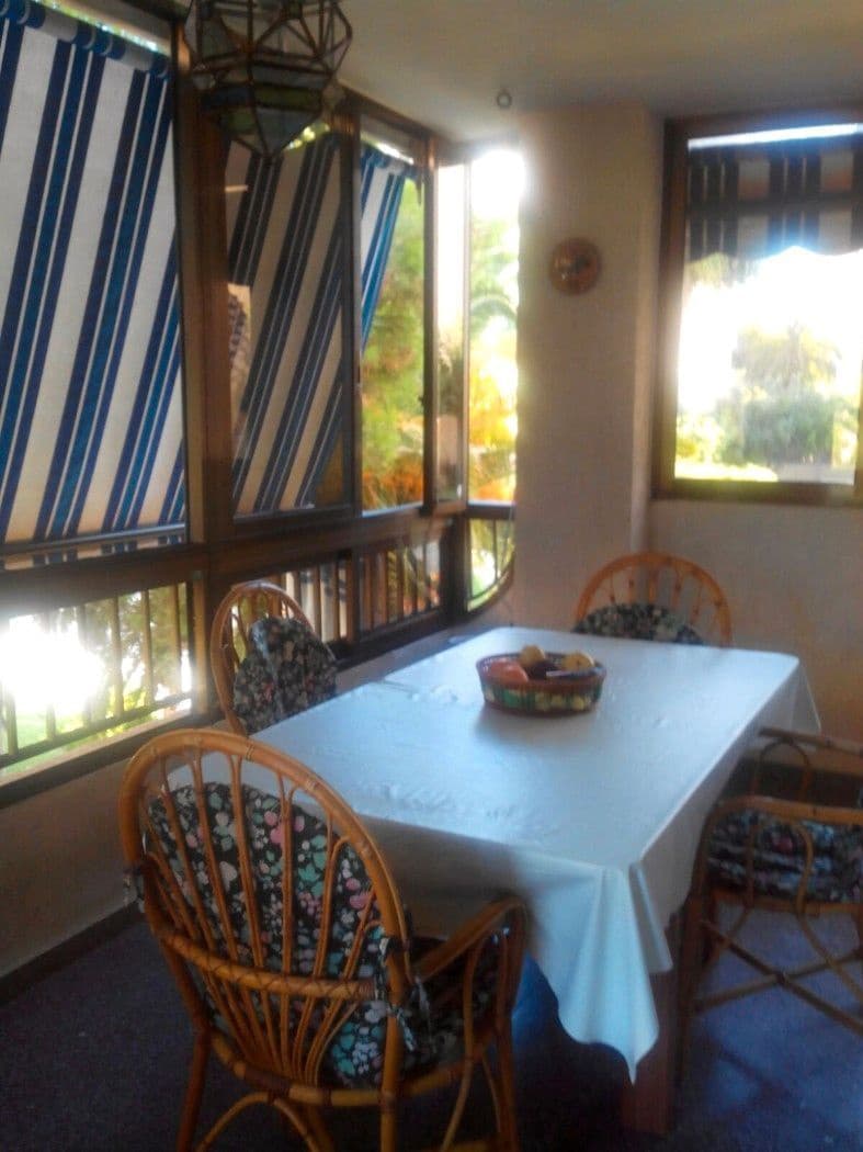 3 slaapkamer Appartement te huur in Alicante stad met zwembad garage - € 1.800 (Ref: 7682746)