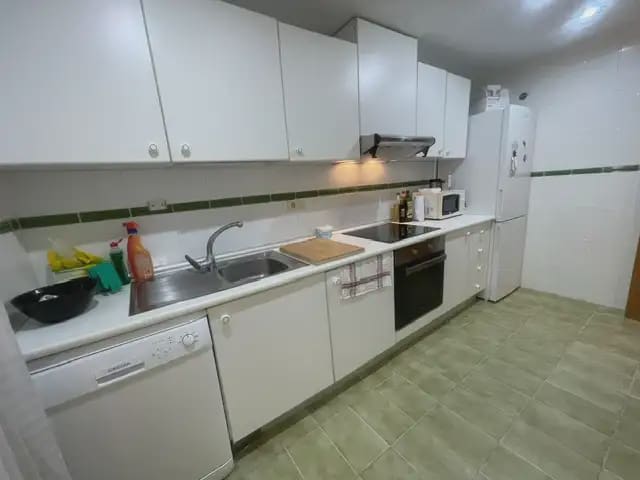 3 camera da letto Appartamento da affittare in Alicante citta con piscina garage - 1.350 € (Rif: 7682746)