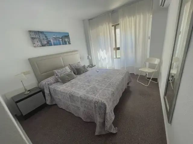 3 camera da letto Appartamento da affittare in Alicante citta con piscina garage - 1.350 € (Rif: 7682746)