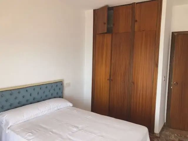 4 sovrum Lägenhet att hyra i Alicante stad med pool garage - 1 450 € (Ref: 7682747)