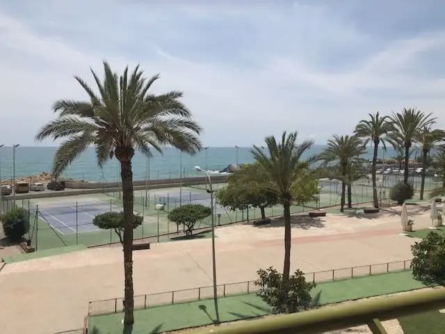 4 sovrum Lägenhet att hyra i Goteta, Alicante stad med pool garage - 1 450 € (Ref: 7682747)