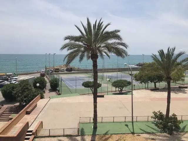 4 sovrum Lägenhet att hyra i Alicante stad med pool garage - 1 450 € (Ref: 7682747)