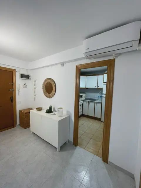2 quarto Apartamento para arrendar em Alicante cidade com garagem - 1 400 € (Ref: 7700723)