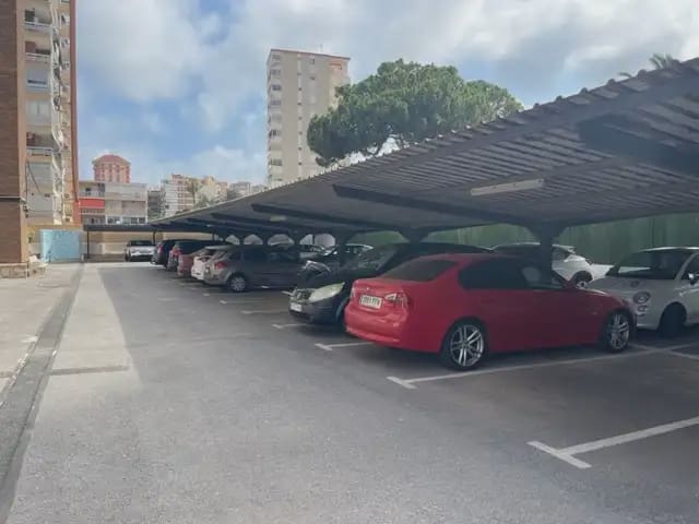 2 quarto Apartamento para arrendar em Alicante cidade com garagem - 1 400 € (Ref: 7700723)
