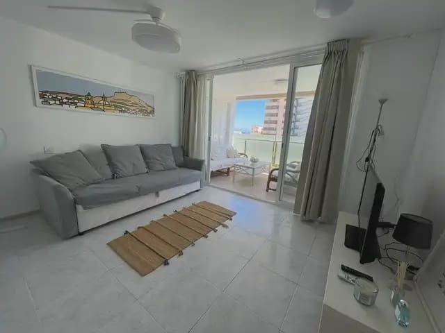 2 quarto Apartamento para arrendar em Playa de San Juan, Alicante cidade com garagem - 1 400 € (Ref: 7700723)
