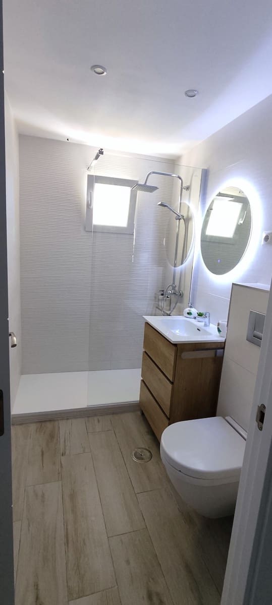 3 quarto Apartamento para arrendar em Alicante cidade com piscina garagem - 1 350 € (Ref: 7709528)