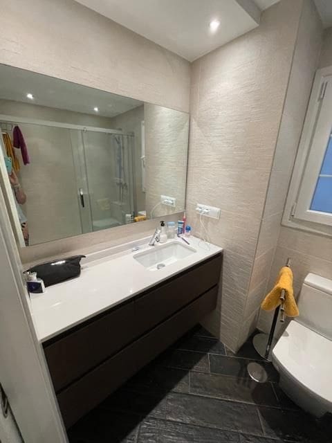 2 slaapkamer Flat te huur in Alicante stad met zwembad garage - € 1.200 (Ref: 7738974)