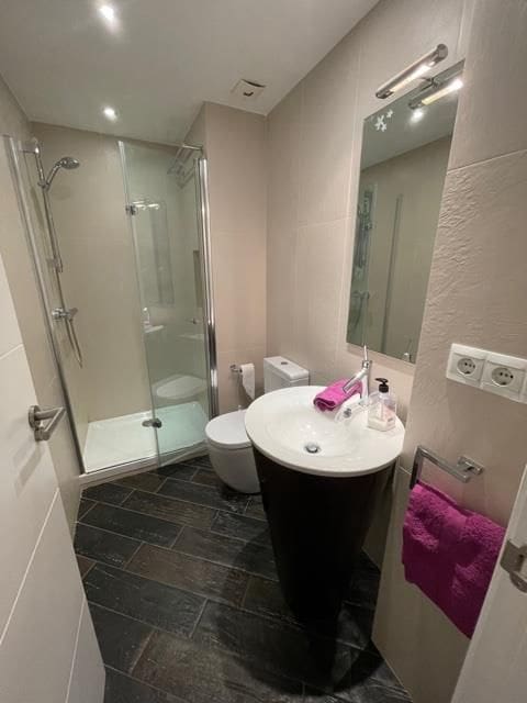 2 slaapkamer Flat te huur in Alicante stad met zwembad garage - € 1.200 (Ref: 7738974)
