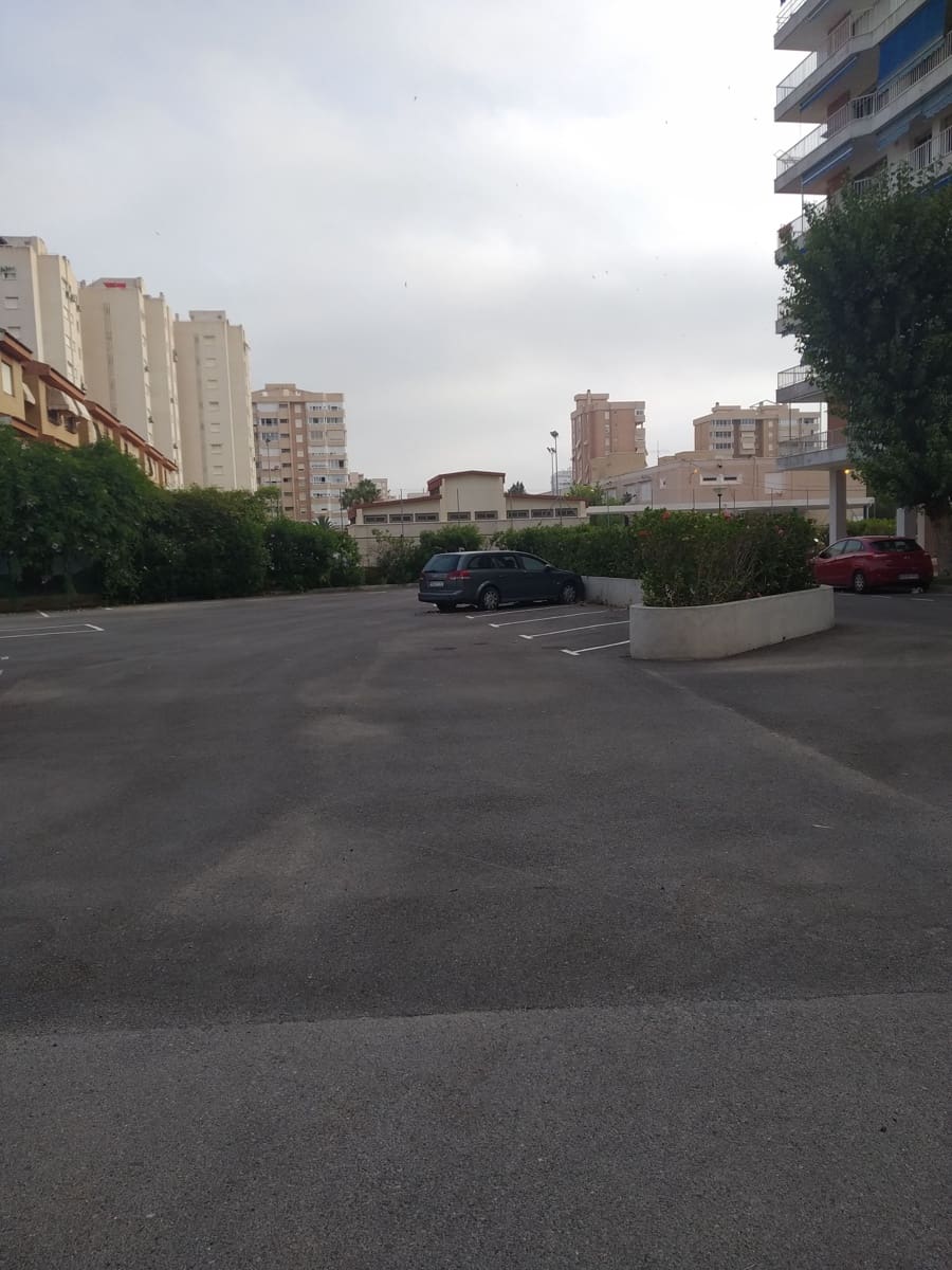 2 slaapkamer Flat te huur in Alicante stad met zwembad garage - € 1.200 (Ref: 7738974)