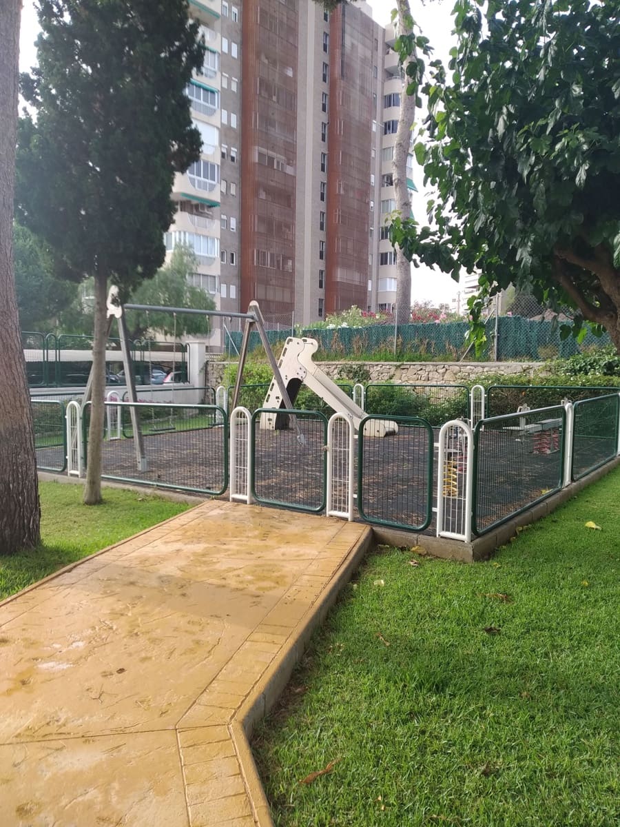 2 slaapkamer Flat te huur in Alicante stad met zwembad garage - € 1.200 (Ref: 7738974)