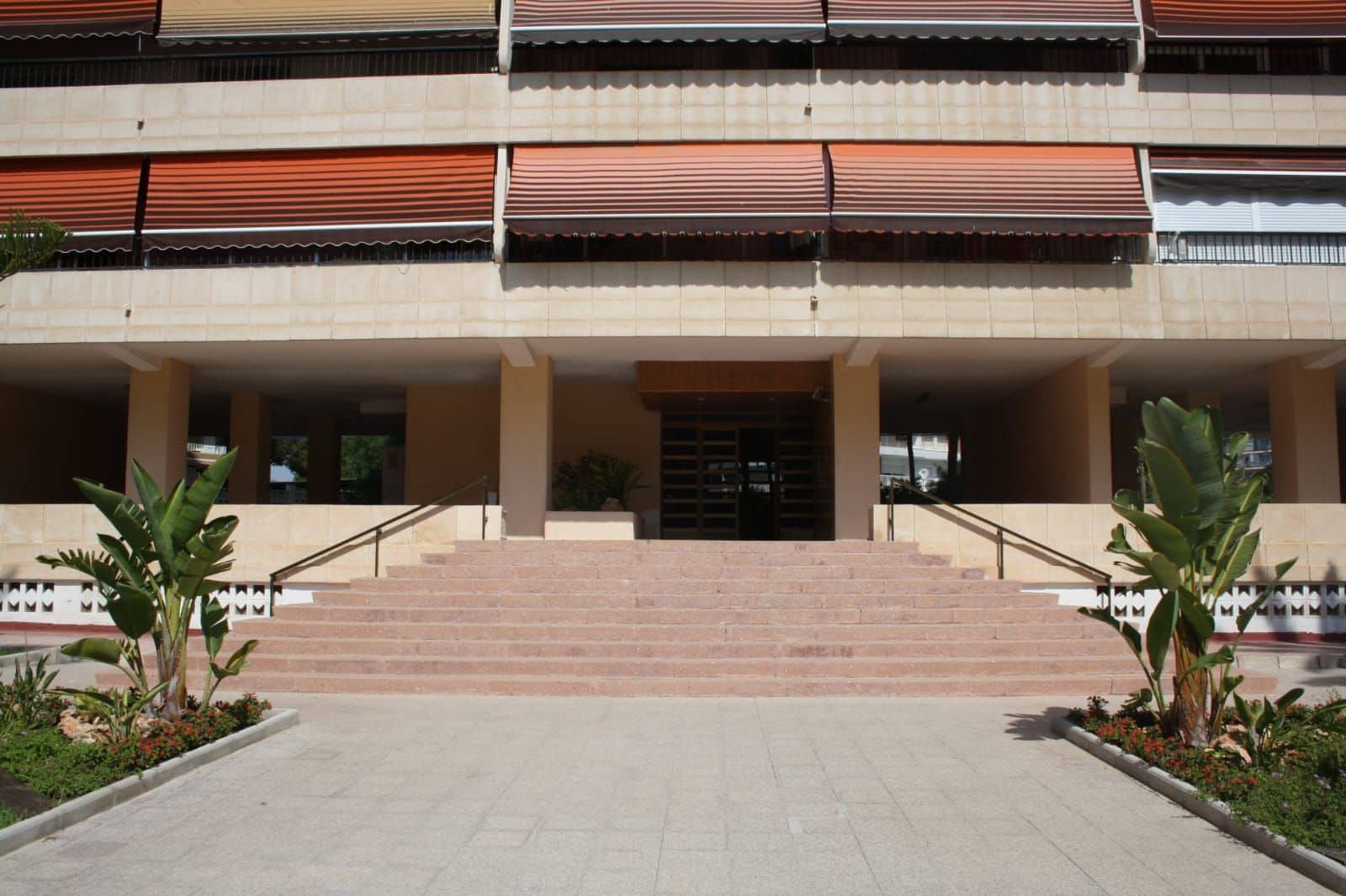 2 quarto Apartamento de Praia para arrendar em Alicante cidade com piscina garagem - 1 200 € (Ref: 7754827)