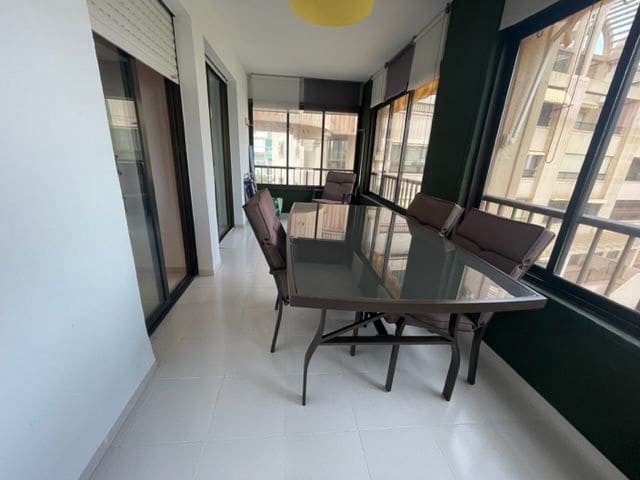 3 slaapkamer Flat te huur in El Campello met zwembad garage - € 1.650 (Ref: 7780850)